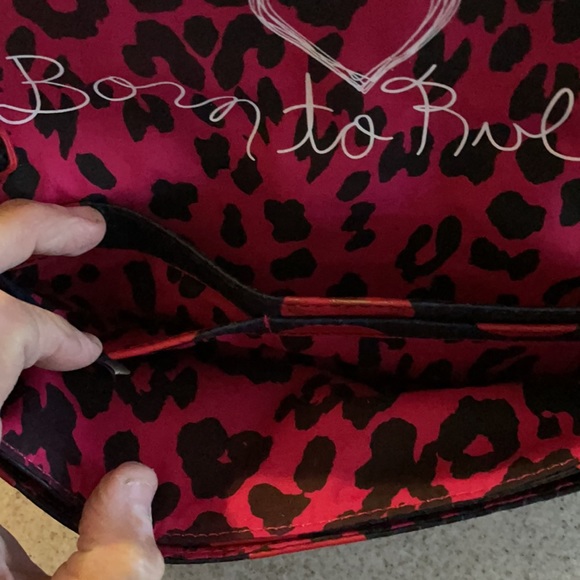 Princess Vera Wang ladies purse. - Picture 7 of 9